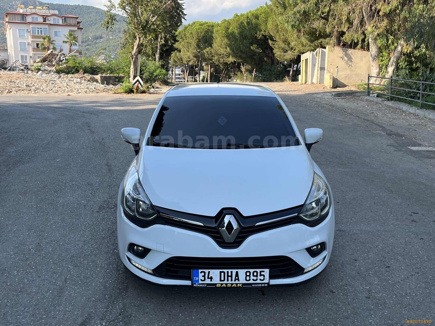 Galeriden Renault Clio 1.5 dCi Touch 2017 Model Antalya 135.700 km Beyaz 5