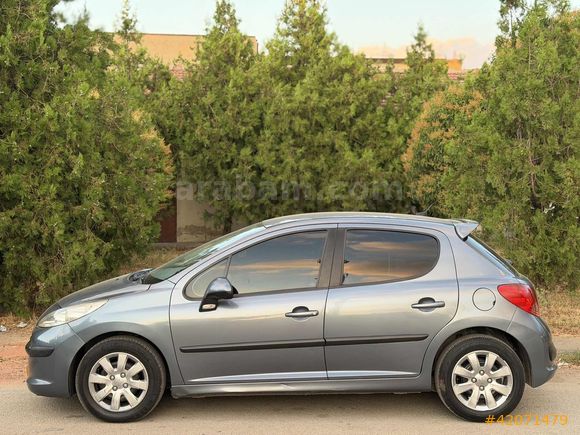 DEĞİŞENSİZ - DÜŞÜK KM Lİ - AİLE ARACI
