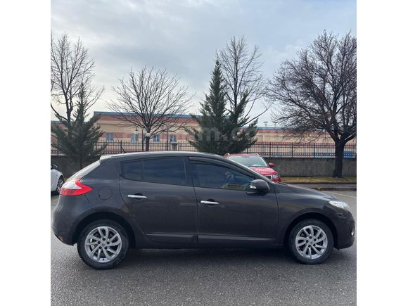 Sahibinden Renault Megane 1.5 dCi Icon 2012 Model
