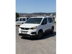 Sahibinden Peugeot Rifter 1.5 BlueHDI Active Skypack 2020 Model 