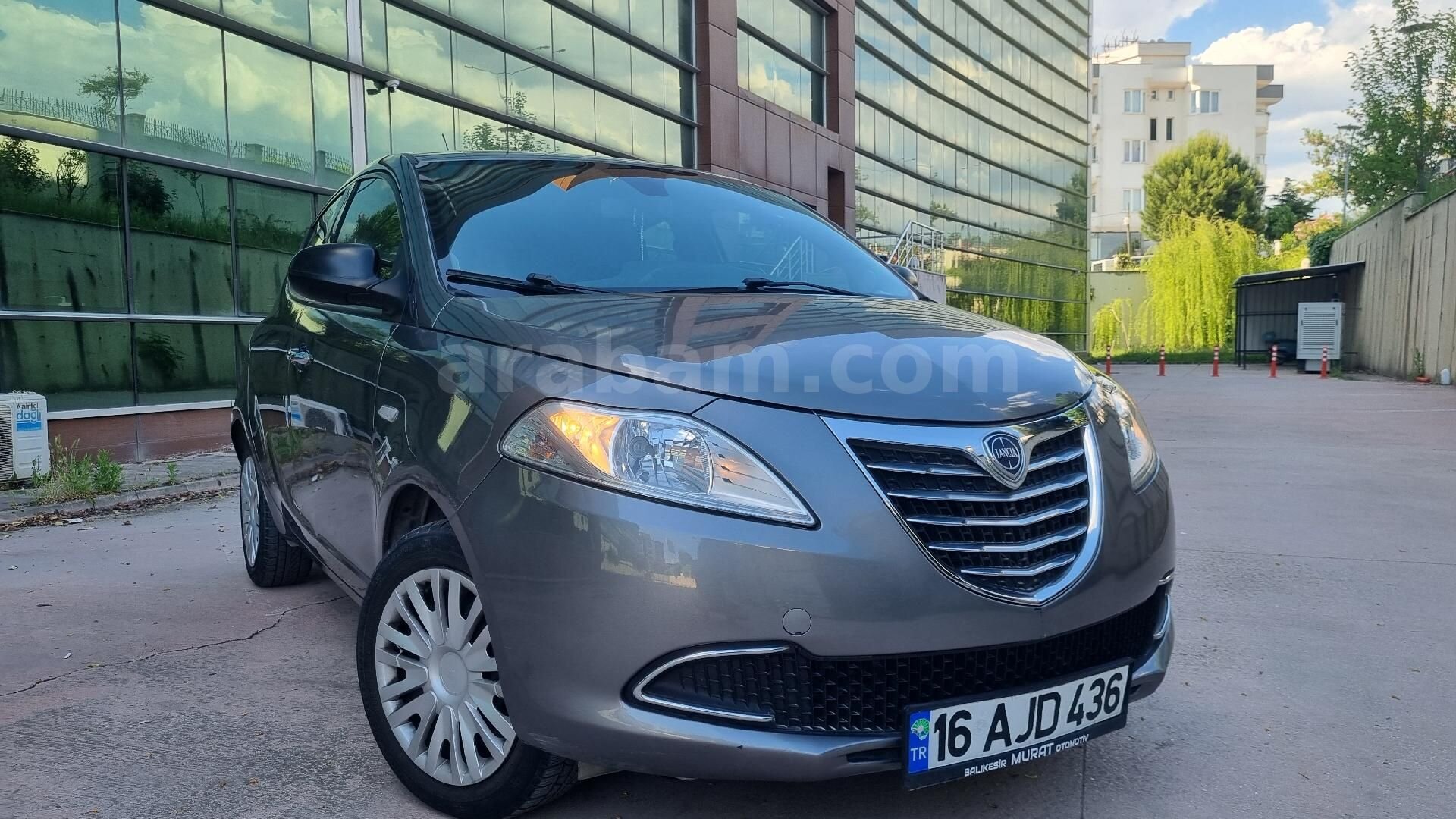 Sahibinden Lancia Ypsilon 0.9 2013 Model Balıkesir 130.000 km Gri (metalik) 2