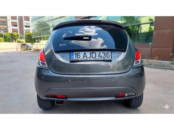 Sahibinden Lancia Ypsilon 0.9 2014 çıkışlıl Balıkesir