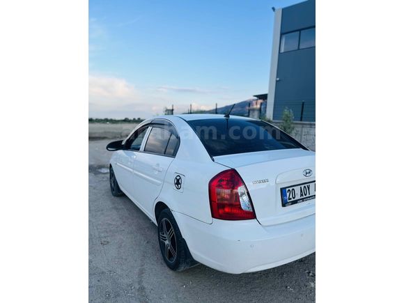 Sahibinden Hyundai Accent Era 1.5 CRDi Team 2011 Model 