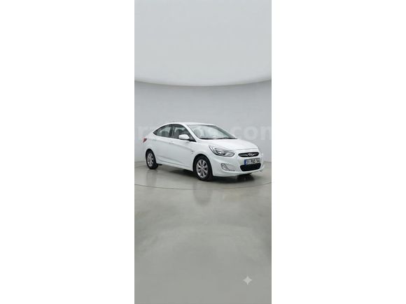 Sahibinden Hyundai Accent Blue 1.6 CRDI Mode 2015 Model