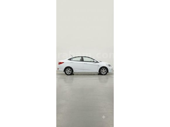 Sahibinden Hyundai Accent Blue 1.6 CRDI Mode 2015 Model