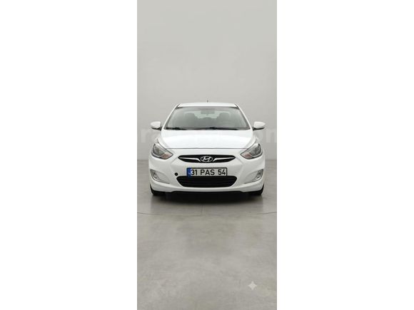 Sahibinden Hyundai Accent Blue 1.6 CRDI Mode 2015 Model