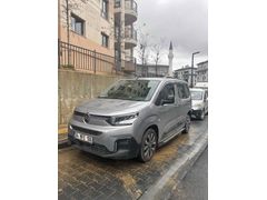 24 MODEL Citroen Berlingo Shine Paket FUL PPF CAM TAVAN 27 BİN KM ORTA KONSOL +++