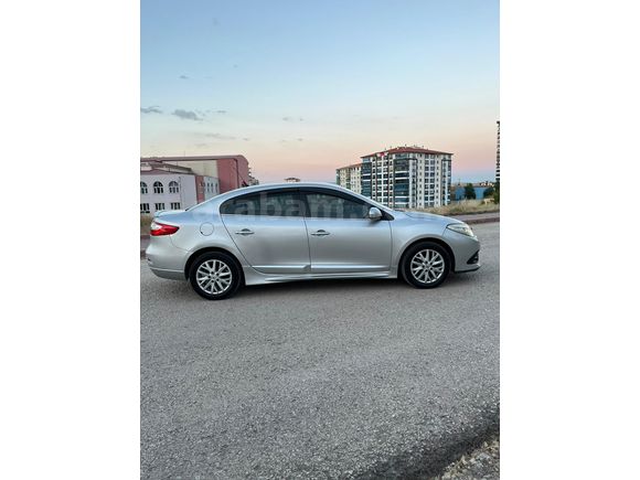 Sahibinden Renault Fluence 1.5 dCi Touch 2015 Model