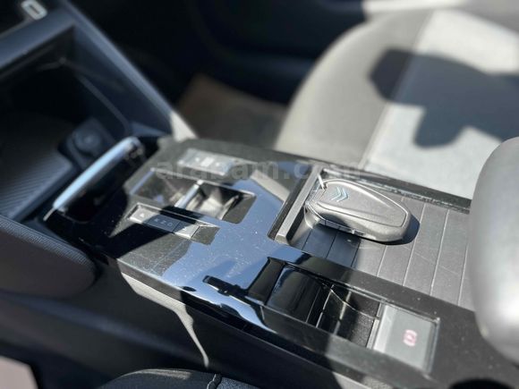 Sahibinden Citroen C4 X 1.2 PureTech Feel Bold 2023 Model 
