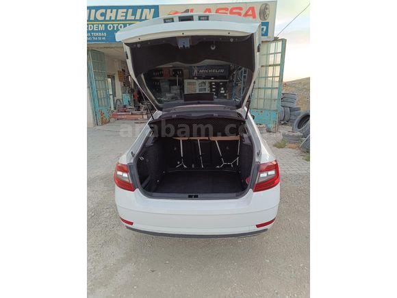 Sahibinden Skoda Octavia 1.6 TDI Style 2017 Model