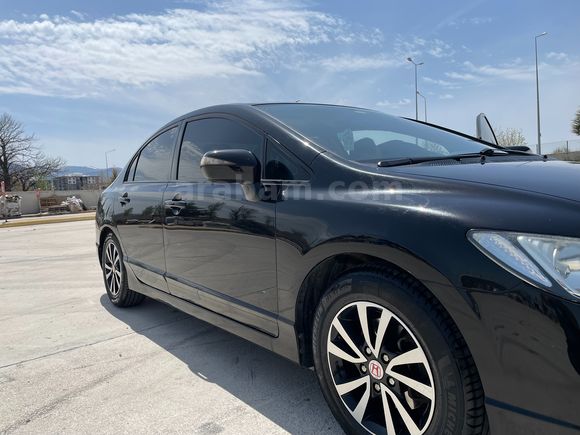Sahibinden Honda Civic 1.6i VTEC Dream 2010 Model 