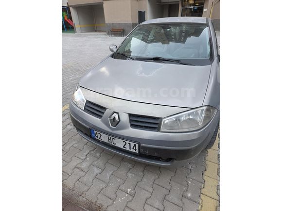 Sahibinden Renault Megane 1.6 Dynamique 2004 Model  235.000 km Gri