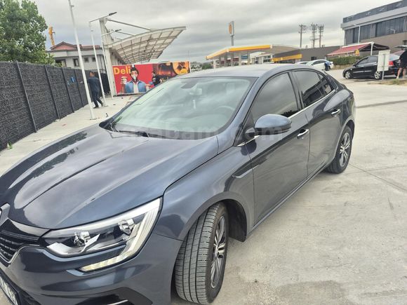 Sahibinden Renault Megane 1.3 TCe Touch 2023 Model Sakarya