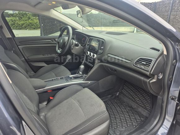 Sahibinden Renault Megane 1.3 TCe Touch 2023 Model Sakarya