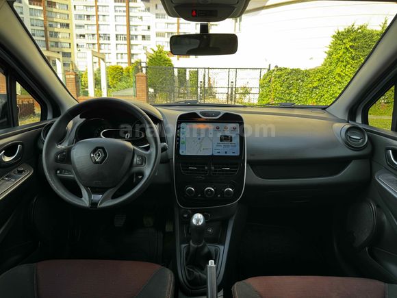 SEÇ OTOMOTİVDEN 2015 CLİO TOUCH DONANIMLI HATASIZ 194.000 KM