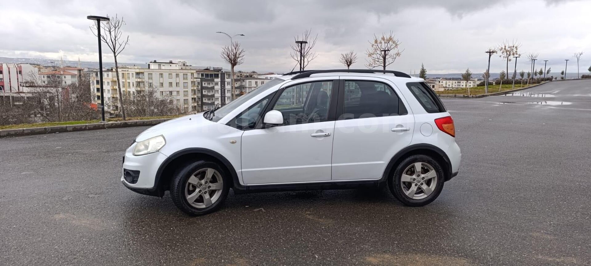 Sahibinden Suzuki SX4 GLX 2012 Model Batman 93.600 km Beyaz 2