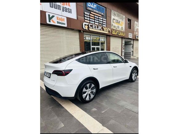 Sahibinden Tesla Model Y Performance (Legacy) 2023 Model 