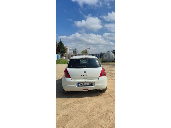 Sahibinden Suzuki Swift 1.5 AT 2010 Model 