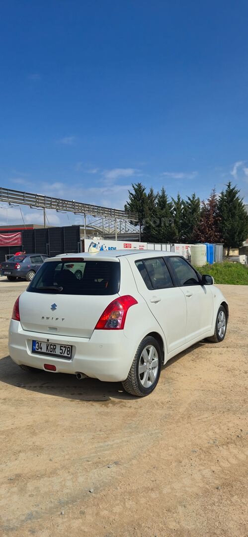 Sahibinden Suzuki Swift 1.5 AT 2010 Model Kocaeli 174.000 km Beyaz 6