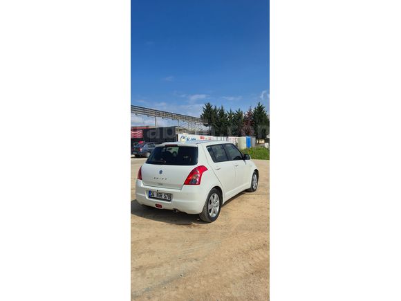 Sahibinden Suzuki Swift 1.5 AT 2010 Model 