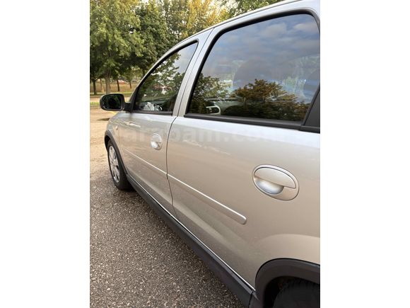 Sahibinden Opel Corsa 1.3 CDTI Enjoy 2006 Model 