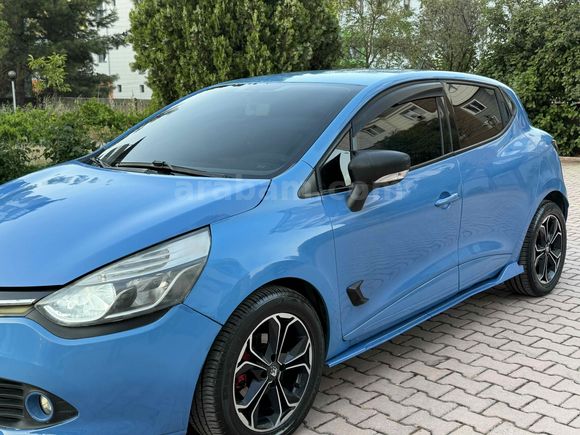  Renault Clio 0.9 TCe Touch 2013 Model