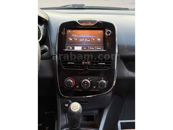  Renault Clio 0.9 TCe Touch 2013 Model