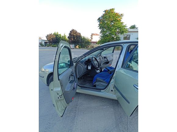 Sahibinden Renault Laguna 1.6 Privilege 2003 Model 