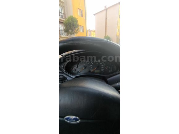Sahibinden Ford Focus 1.6 Ambiente 2001 Model