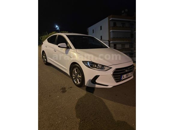 Sahibinden Hyundai Elantra 1.6 CRDi Style Plus 2018 Model 