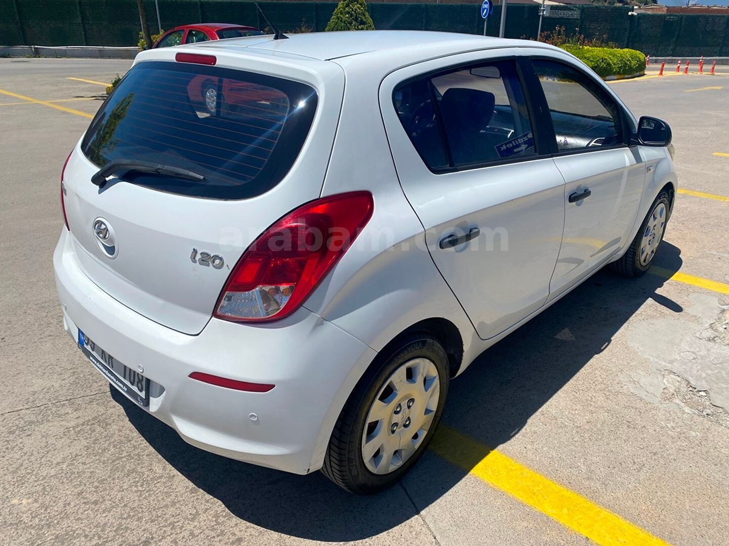 Galeriden Hyundai i20 1.2 D-CVVT Jump 2013 Model İzmir 74.000 km Beyaz 6