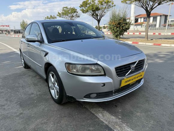 VOLVO S 40 AİLE ARACI PIRIL PIRIL