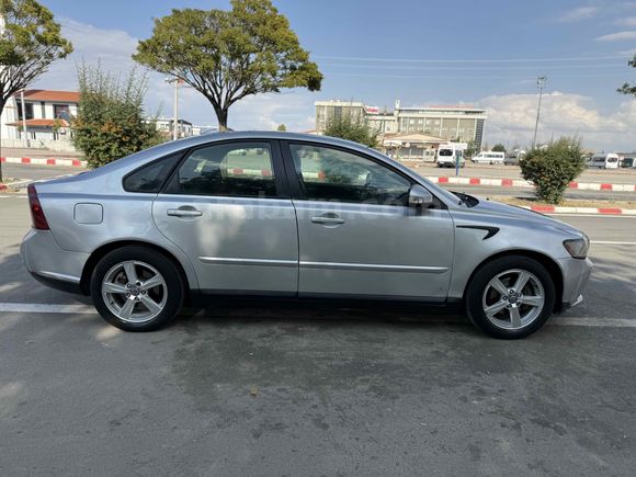 VOLVO S 40 AİLE ARACI PIRIL PIRIL