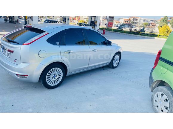 Ford Focus 1.6 TDCi Titanium 2011(titanyum)