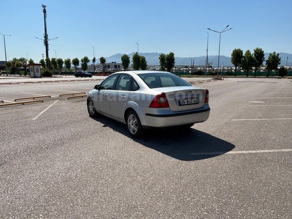 Sahibinden Ford Focus 1.6 Ghia 2008 Model