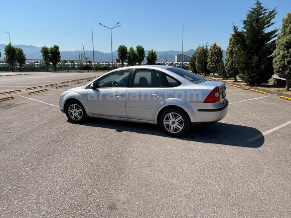 Sahibinden Ford Focus 1.6 Ghia 2008 Model