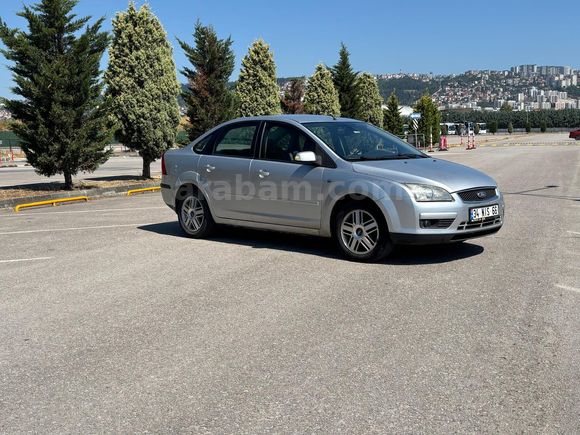 Sahibinden Ford Focus 1.6 Ghia 2008 Model