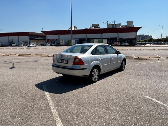 Sahibinden Ford Focus 1.6 Ghia 2008 Model