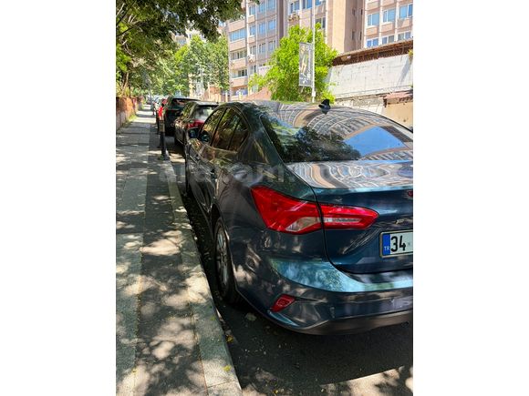 Sahibinden Ford Focus 1.5 EcoBlue Titanium Stil 2024 Model 