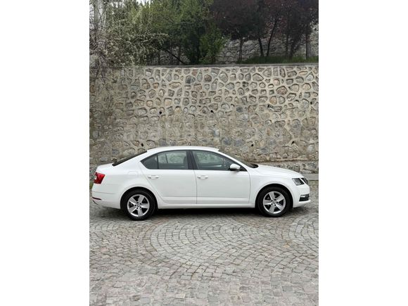 Sahibinden Skoda Octavia 1.6 TDI Optimal 2017 Model 