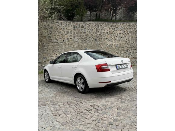 Sahibinden Skoda Octavia 1.6 TDI Optimal 2017 Model 