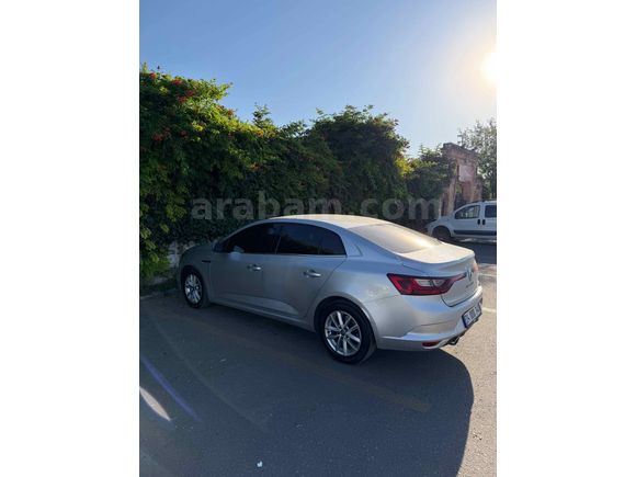 Sahibinden Renault Megane 1.5 Blue DCI Touch 2020 Model 