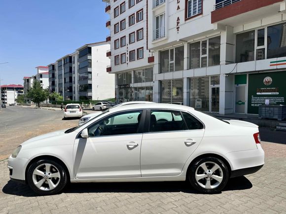 Sahibinden Volkswagen Jetta 1.6 Primeline 2010 Model 