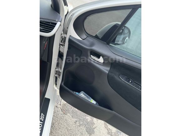 Sahibinden Peugeot 207 1.4 HDi Dynamic 2008 Model 