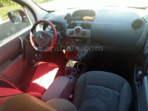 Sahibinden Renault Kangoo Multix 1.5 dCi Expression 2010 Model  349.500 km Kırmızı