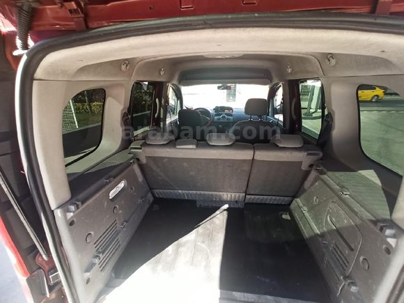 Sahibinden Renault Kangoo Multix 1.5 dCi Expression 2010 Model  349.500 km Kırmızı