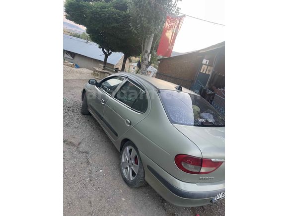Sahibinden Renault Megane 1.6 RTE 2000 Model 