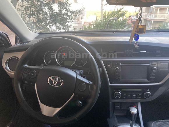 Sahibinden Toyota Auris 1.6 Advance Skypack 2013 Model 
