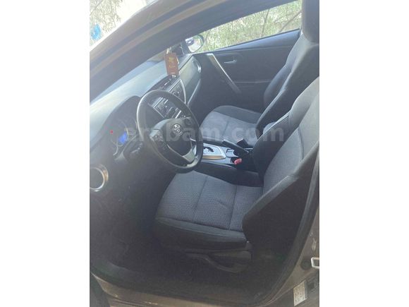 Sahibinden Toyota Auris 1.6 Advance Skypack 2013 Model 