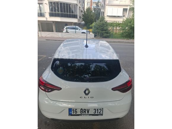 Sahibinden Renault Clio 1.0 TCe Joy 2022 70.500 km de